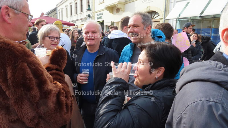 F 204