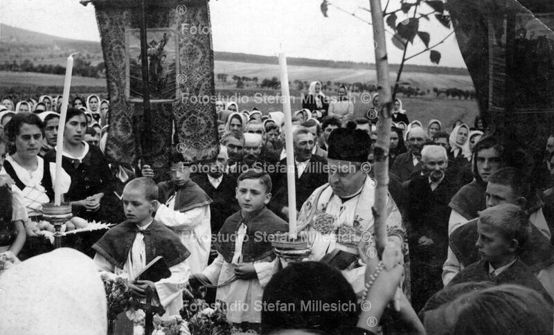 1935.00.00. - 0208 HaCh Pfarrer Sieber Lourdeskapelle