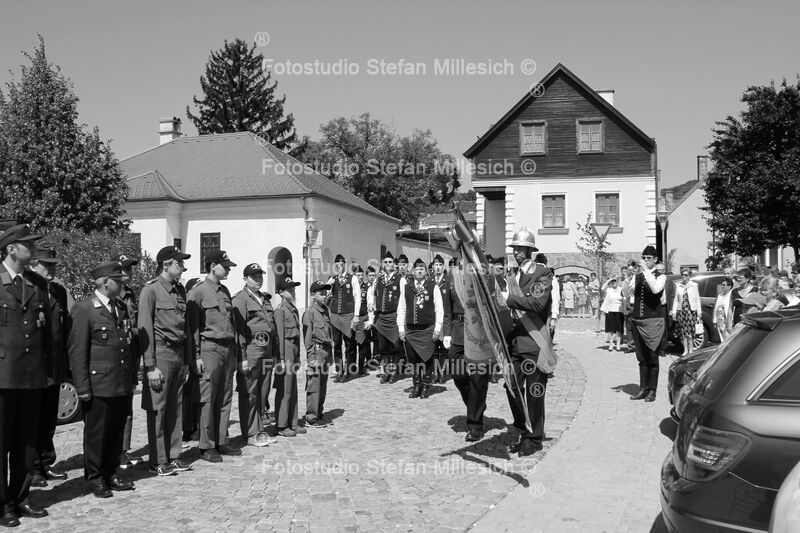 2015-06-04 10-57-34 - 016 - Fronleichnam - Edi