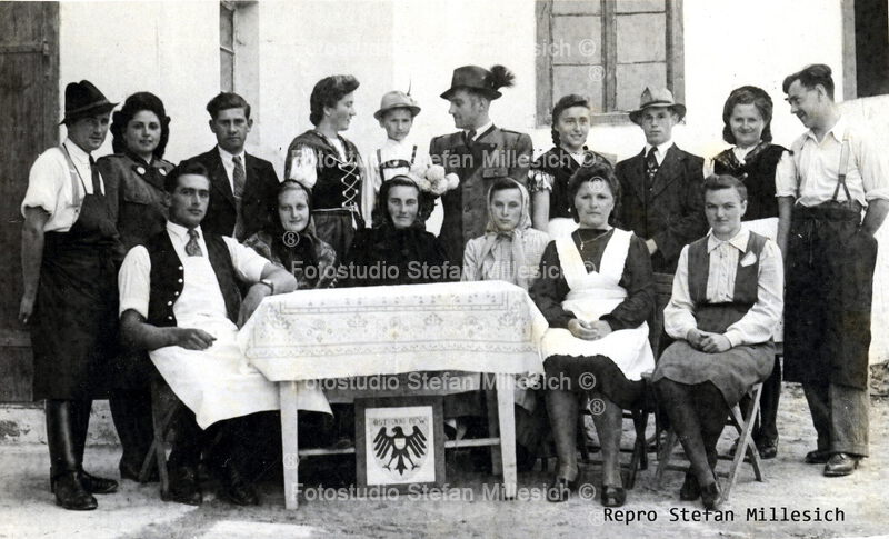 a20bcTheatergruppe St.Georgen ca. 1949