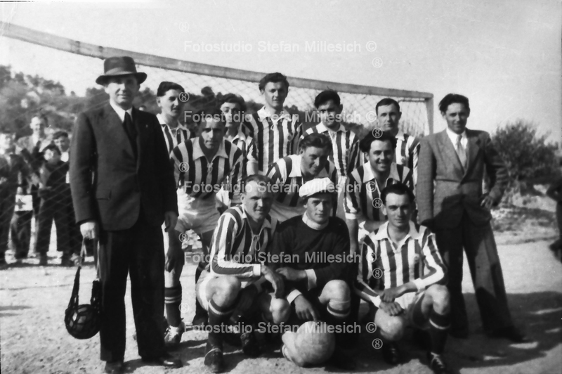 a38d  Fussballer Ende 50er